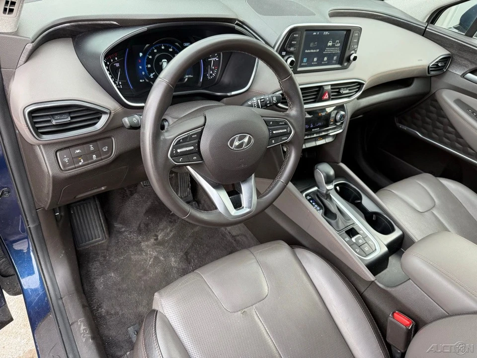 2020 Hyundai Santa Fe - Image 11 of 12