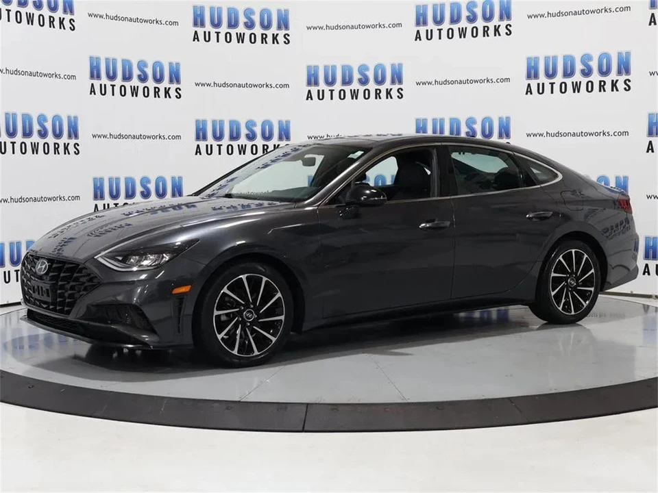 2020 Hyundai Sonata - Image 2 of 31