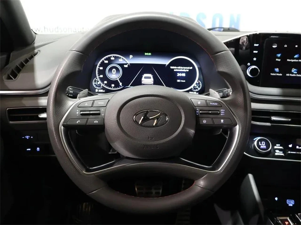 2020 Hyundai Sonata - Image 16 of 31