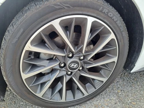 2020 Hyundai Sonata - Image 10 of 20