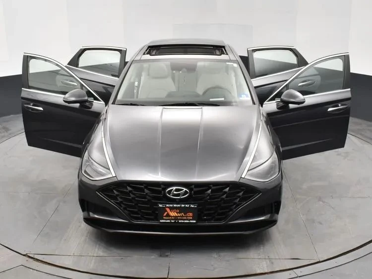2020 Hyundai Sonata - Image 10 of 12