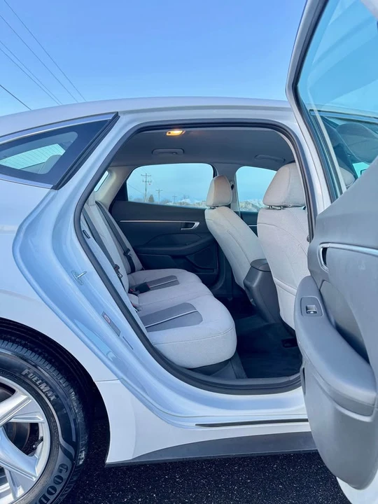 2020 Hyundai Sonata - Image 14 of 18