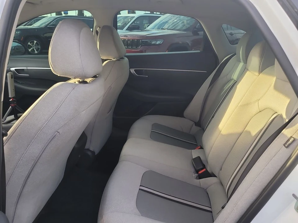 2020 Hyundai Sonata - Image 11 of 12