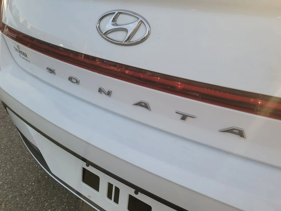 2020 Hyundai Sonata - Image 6 of 12