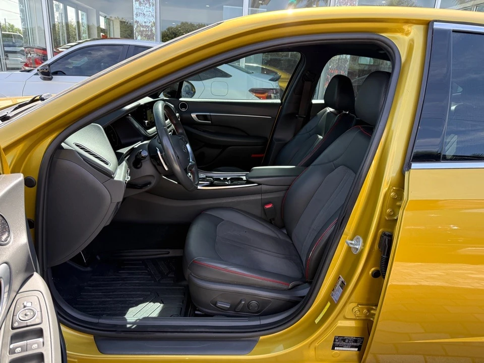 2020 Hyundai Sonata - Image 10 of 21