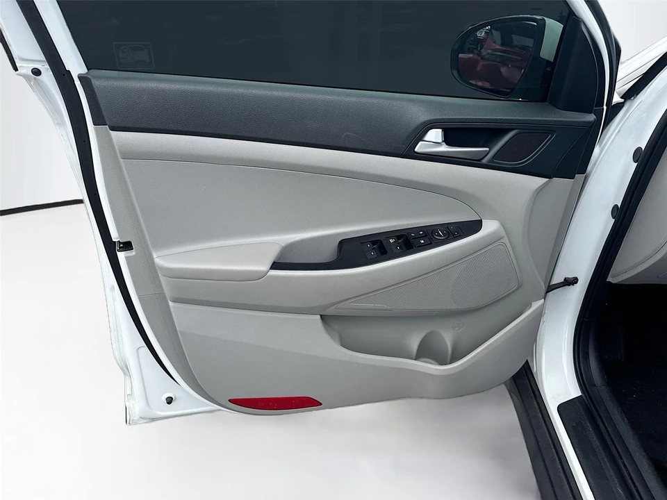 2020 Hyundai Tucson - Image 9 of 16
