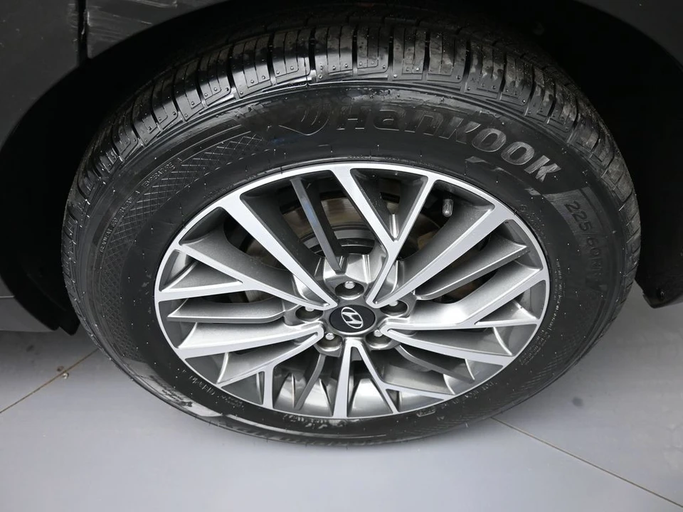 2020 Hyundai Tucson - Image 15 of 21