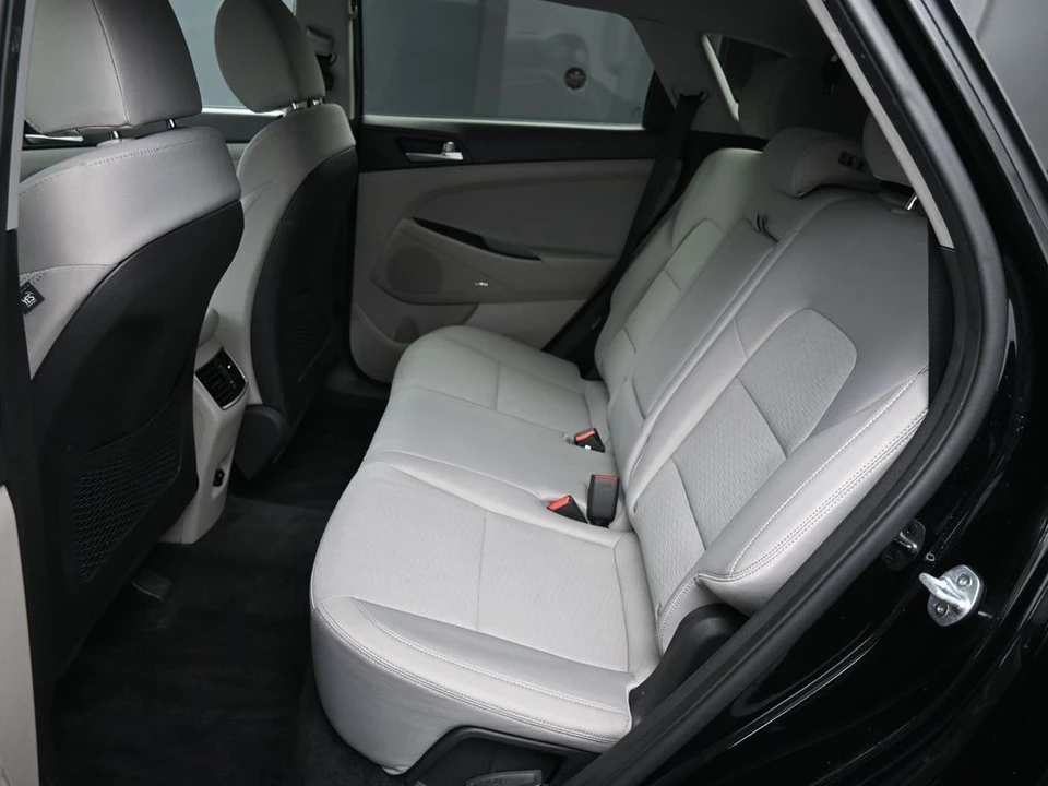 2020 Hyundai Tucson - Image 20 of 31