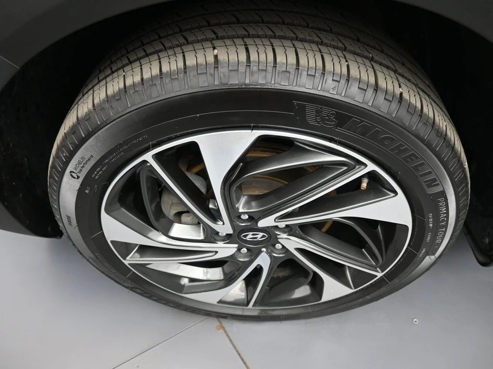 2020 Hyundai Tucson - Image 14 of 31
