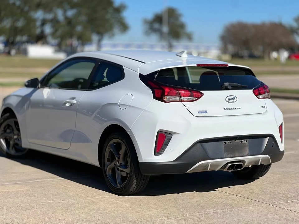 2020 Hyundai Veloster - Image 3 of 3