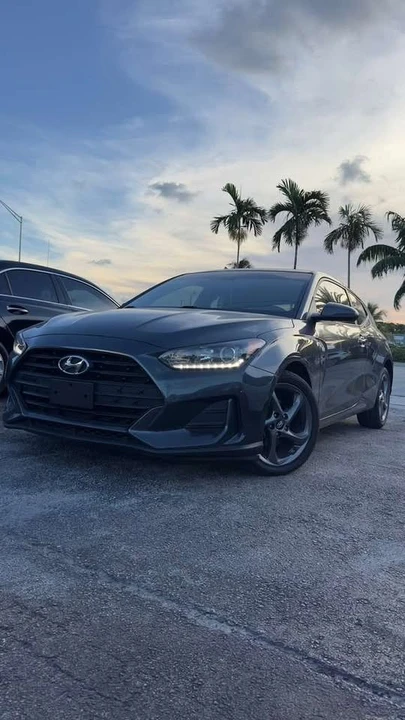 2020 Hyundai Veloster - Image 2 of 14