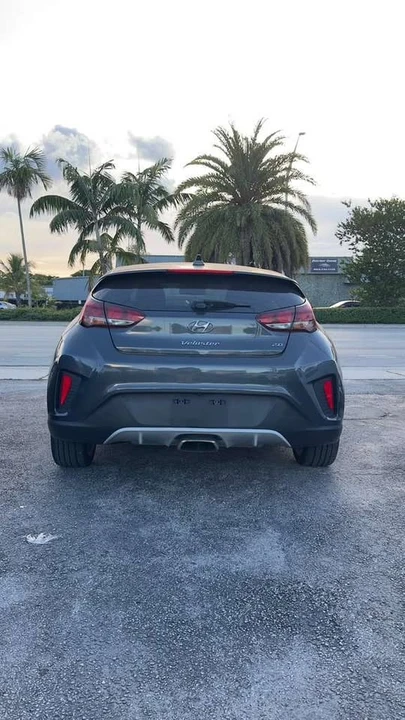 2020 Hyundai Veloster - Image 5 of 14