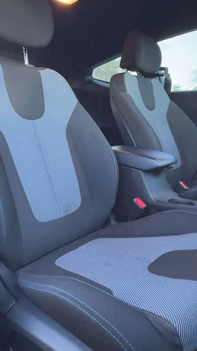 2020 Hyundai Veloster - Image 11 of 14