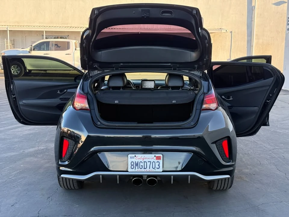 2020 Hyundai Veloster - Image 12 of 20