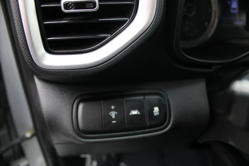 2020 Hyundai Venue - Image 16 of 19