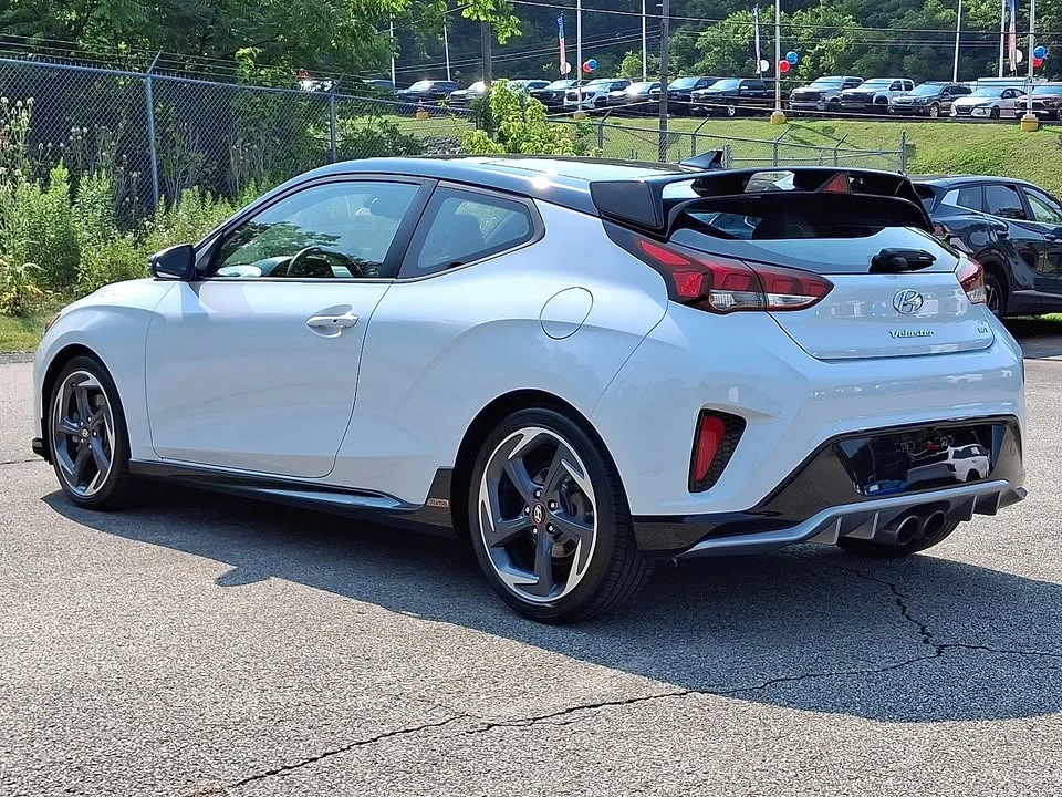 2020 Hyundai Veloster - Image 3 of 12