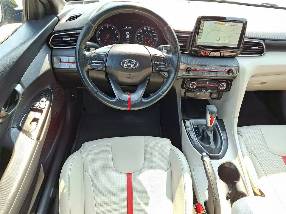 2020 Hyundai Veloster - Image 9 of 12