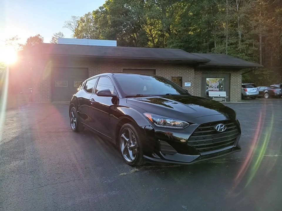 2020 Hyundai Veloster - Image 11 of 12