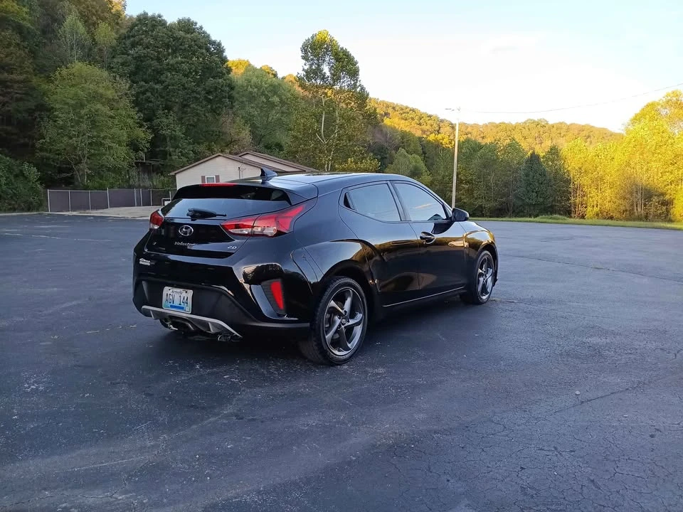 2020 Hyundai Veloster - Image 3 of 12