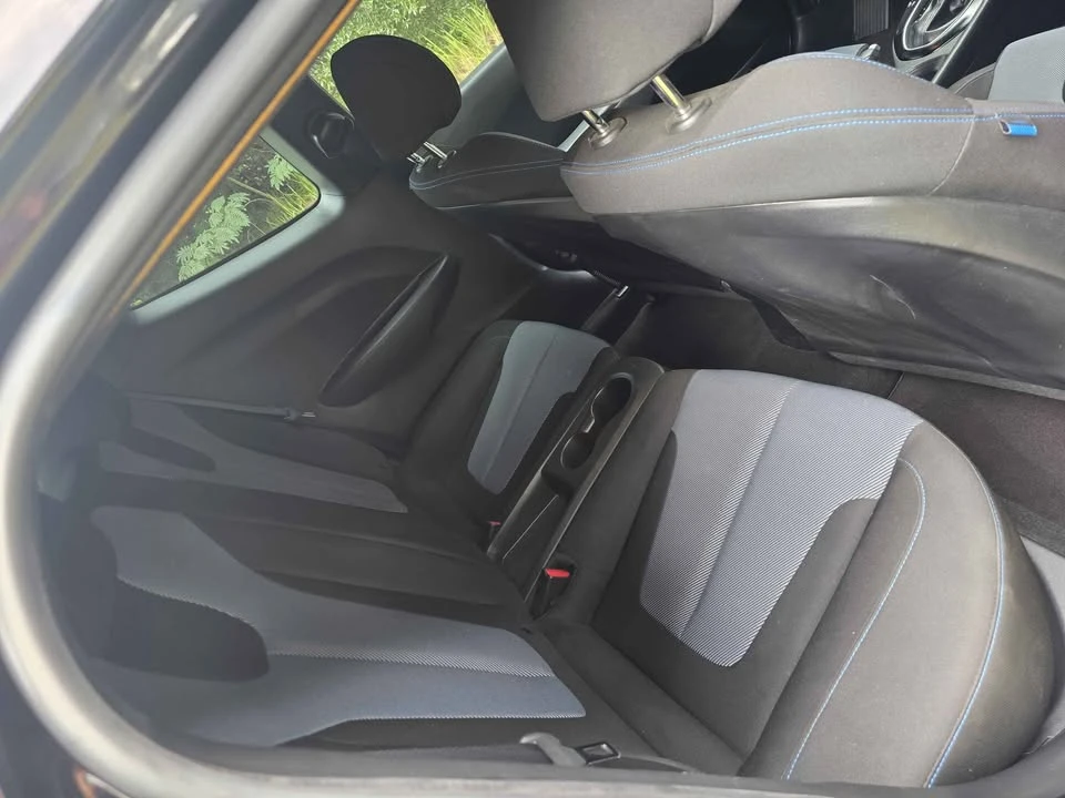 2020 Hyundai Veloster - Image 3 of 9