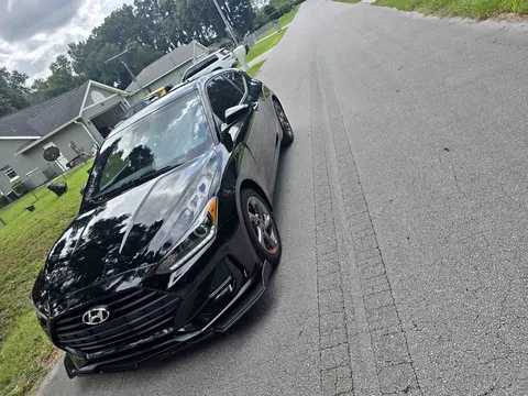 2020 Hyundai Veloster 2.0 Coupe 3D