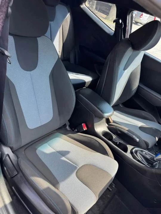 2020 Hyundai Veloster - Image 14 of 20