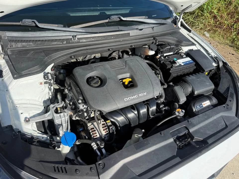 2020 Hyundai Veloster - Image 15 of 15
