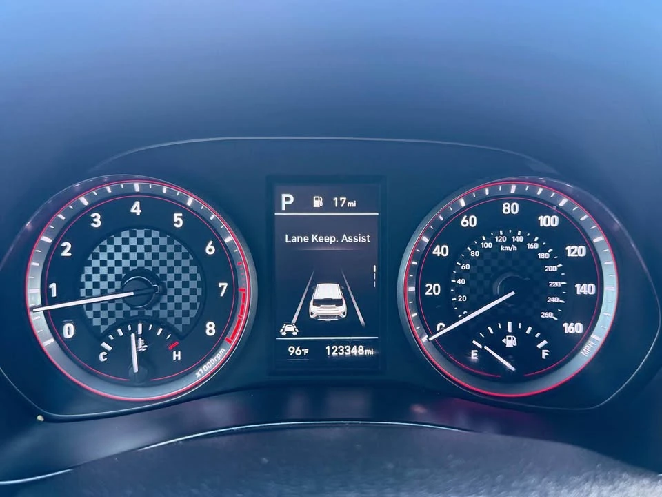 2020 Hyundai Veloster - Image 18 of 20