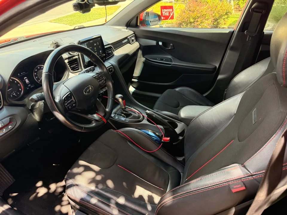 2020 Hyundai Veloster - Image 4 of 6