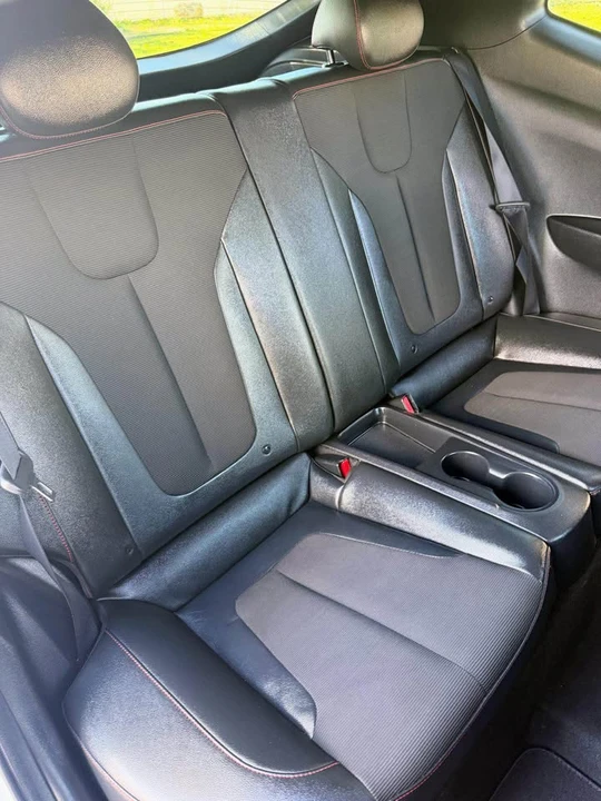 2020 Hyundai Veloster - Image 12 of 20