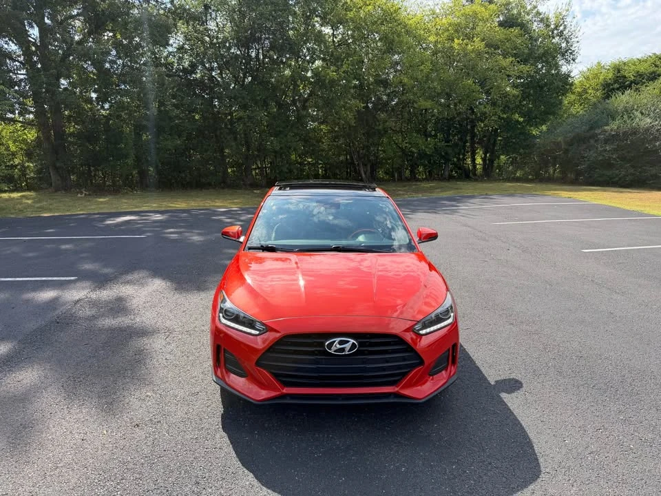 2020 Hyundai Veloster - Image 2 of 19