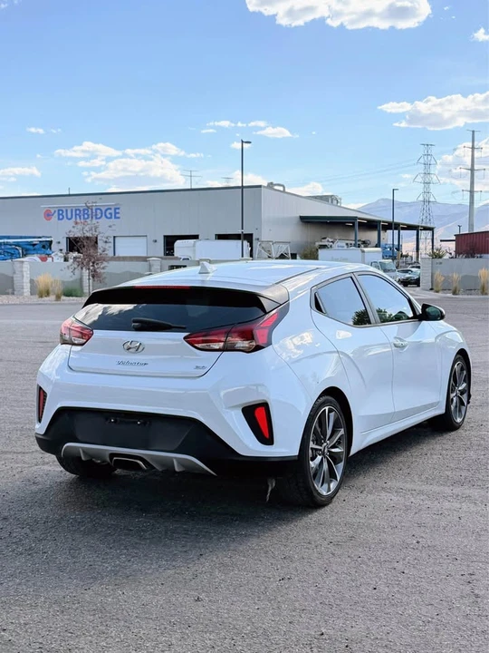 2020 Hyundai Veloster - Image 4 of 20