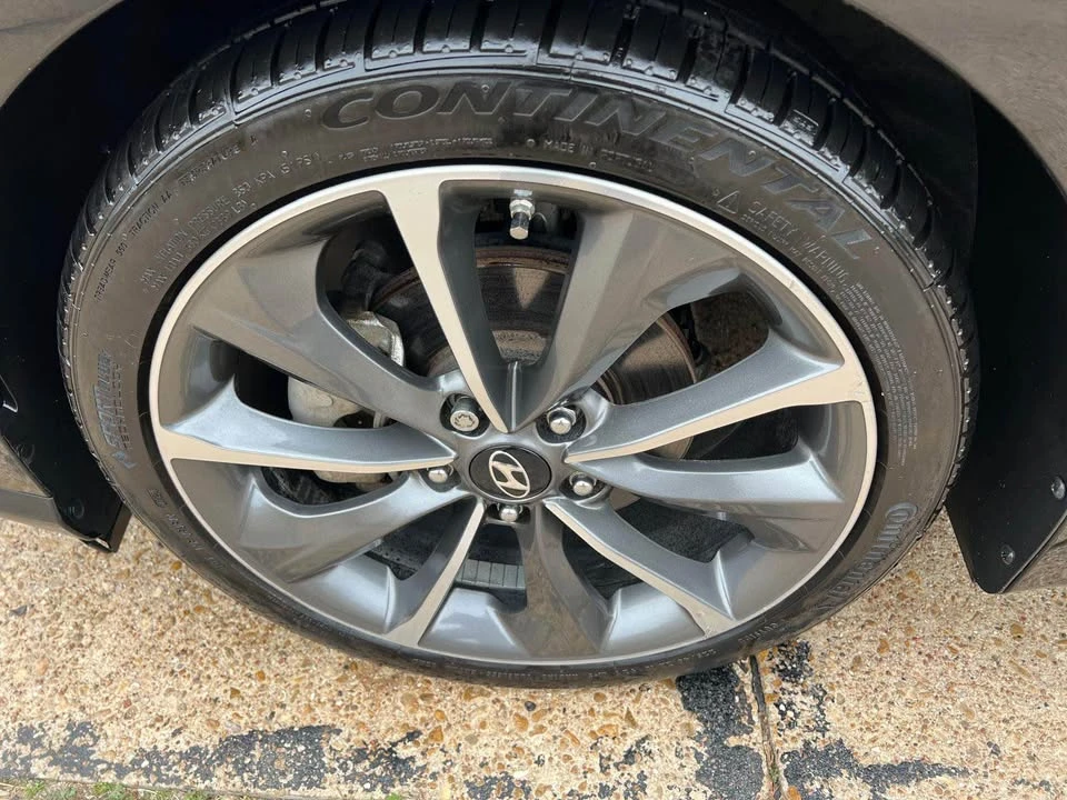 2020 Hyundai Veloster - Image 17 of 19