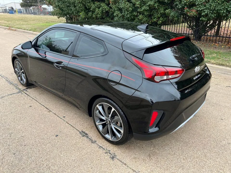 2020 Hyundai Veloster - Image 2 of 19