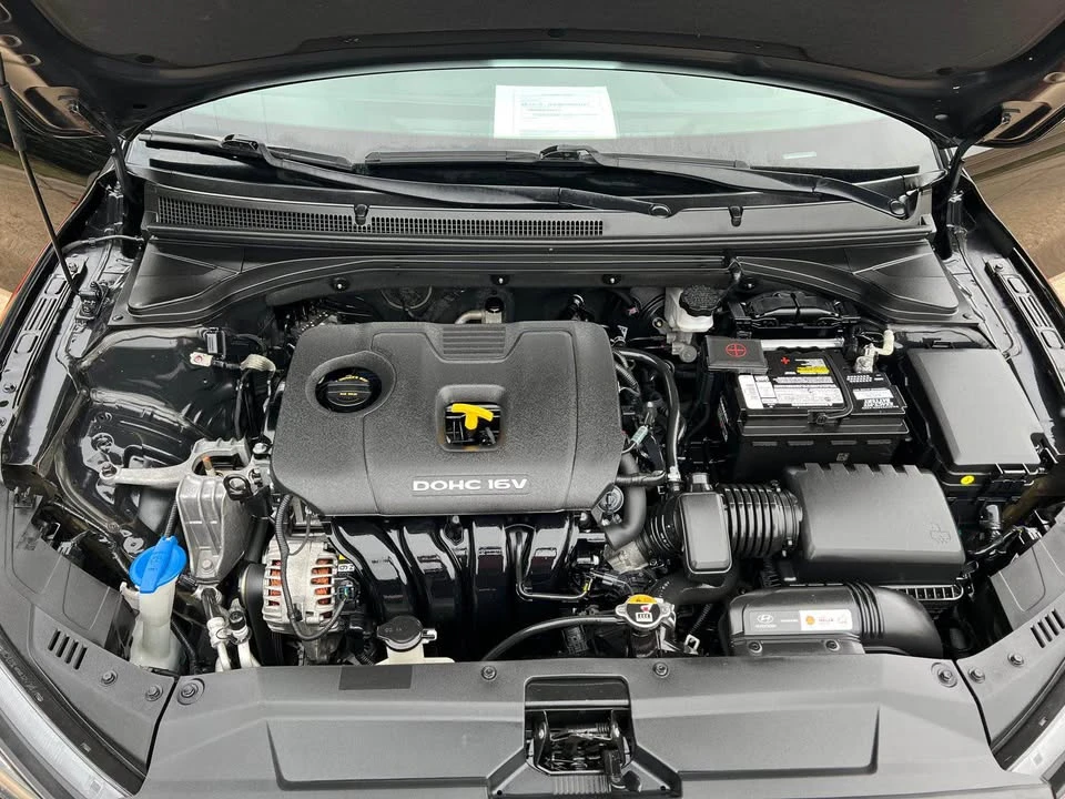 2020 Hyundai Veloster - Image 16 of 19