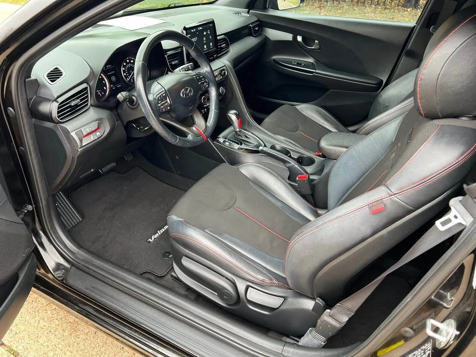 2020 Hyundai Veloster - Image 12 of 19