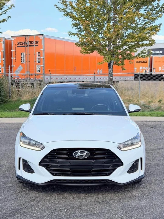 2020 Hyundai Veloster - Image 2 of 20