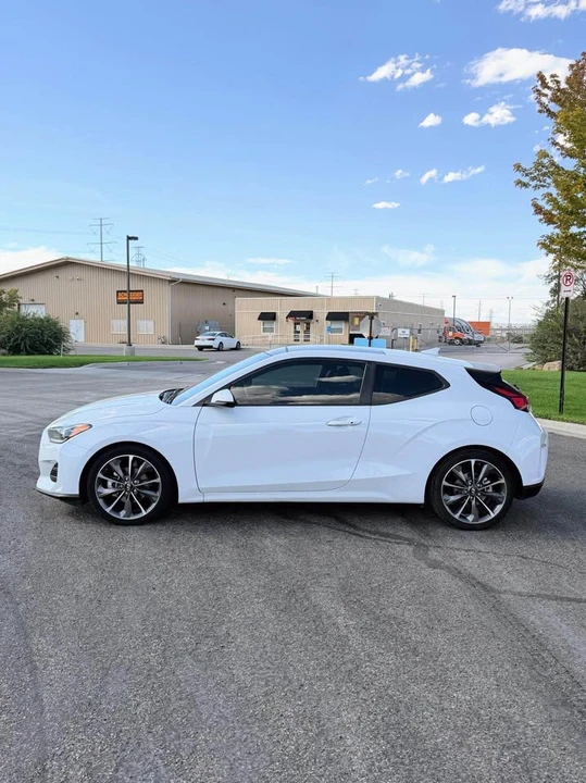 2020 Hyundai Veloster - Image 10 of 20