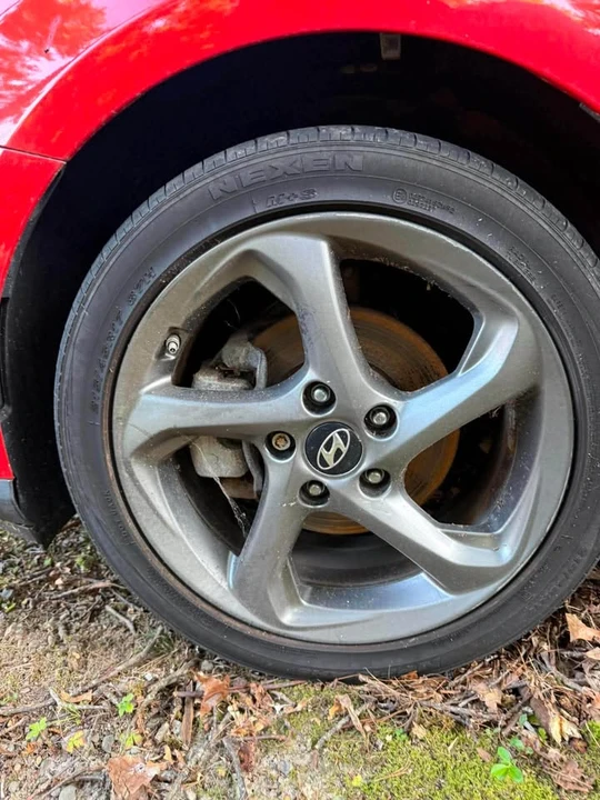 2020 Hyundai Veloster - Image 14 of 18