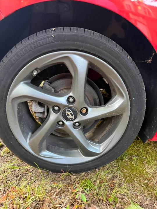 2020 Hyundai Veloster - Image 12 of 18