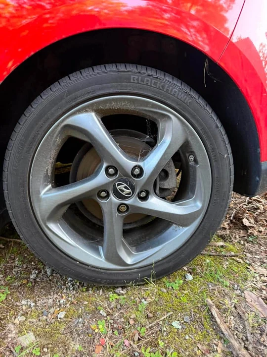 2020 Hyundai Veloster - Image 13 of 18