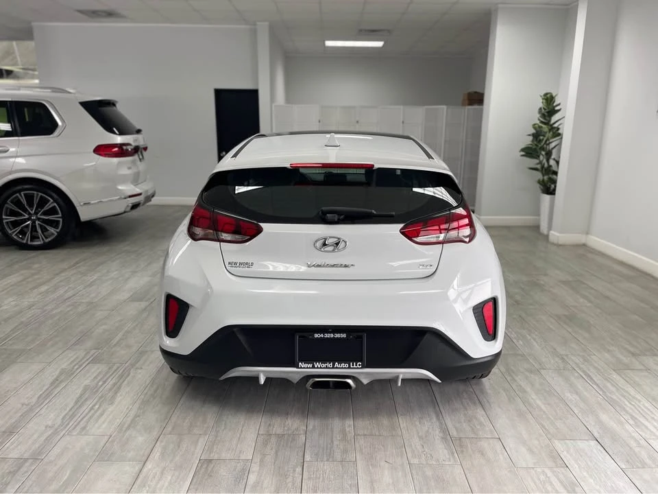 2020 Hyundai Veloster - Image 3 of 18