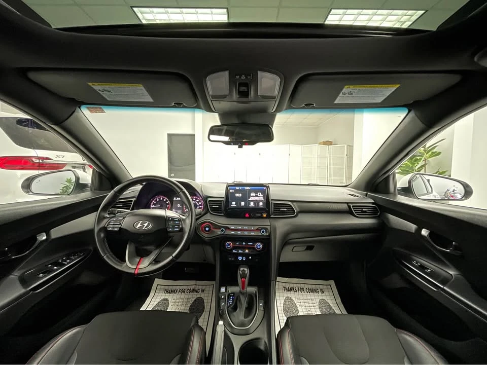 2020 Hyundai Veloster - Image 14 of 18