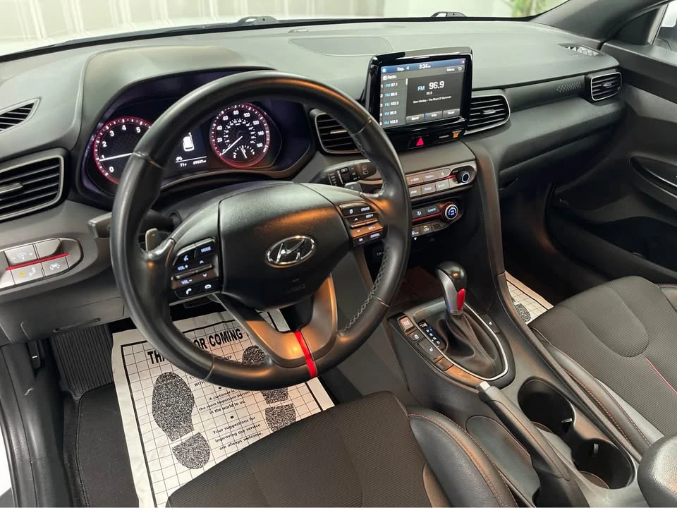 2020 Hyundai Veloster - Image 8 of 18
