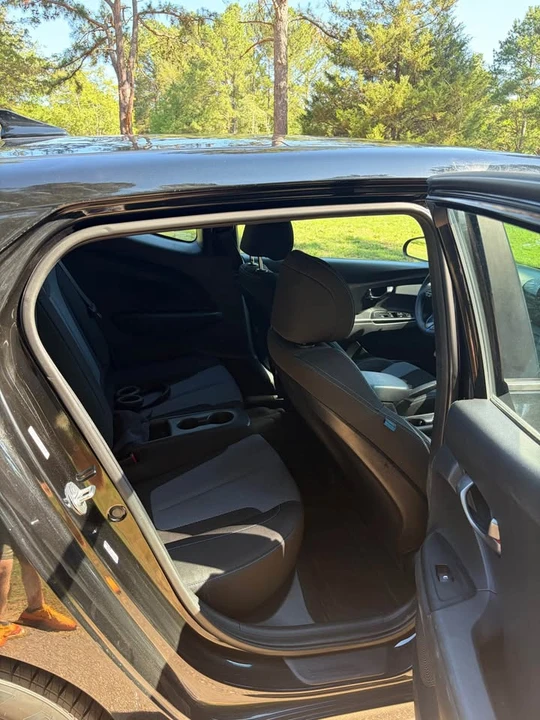 2020 Hyundai Veloster - Image 8 of 11