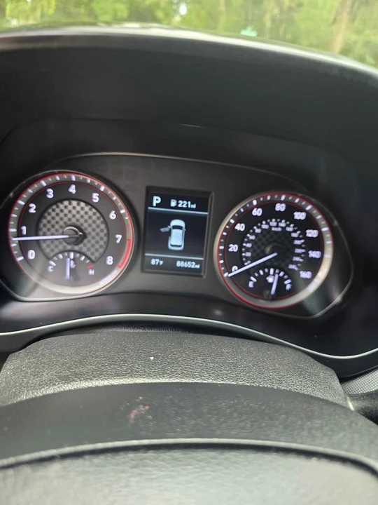 2020 Hyundai Veloster - Image 2 of 9