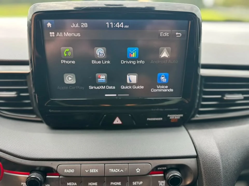 2020 Hyundai Veloster - Image 16 of 18
