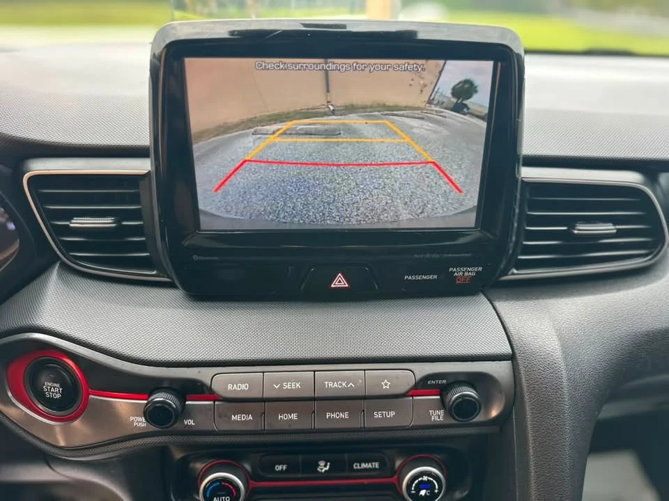 2020 Hyundai Veloster - Image 18 of 18