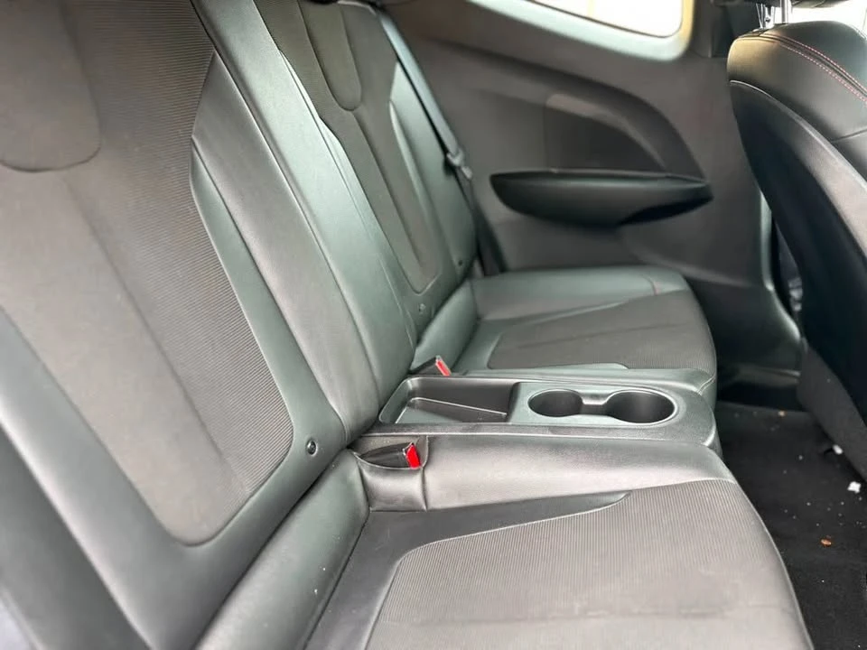 2020 Hyundai Veloster - Image 6 of 18