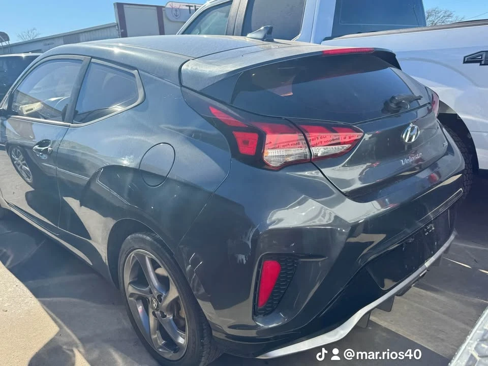 2020 Hyundai Veloster - Image 4 of 9